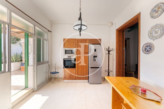 5 soveværelse Villa til salg i Sant Joan - € 495.000 (Ref: 9240426)