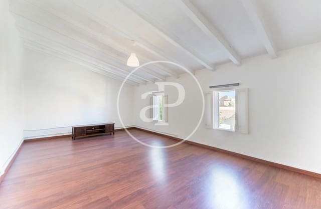 5 soveværelse Villa til salg i Sant Joan - € 495.000 (Ref: 9240426)