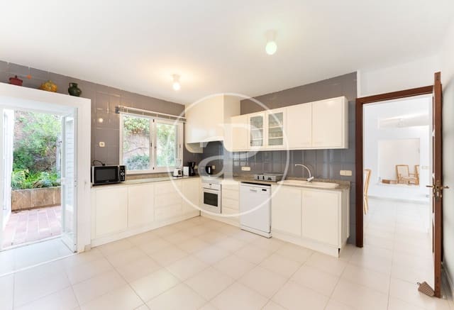 4 slaapkamer Villa te koop in Cala Millor, Son Servera met zwembad - € 2.950.000 (Ref: 9264545)