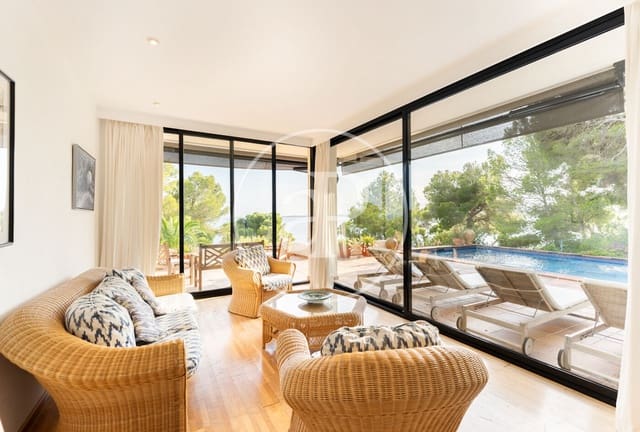 4 slaapkamer Villa te koop in Cala Millor, Son Servera met zwembad - € 2.950.000 (Ref: 9264545)