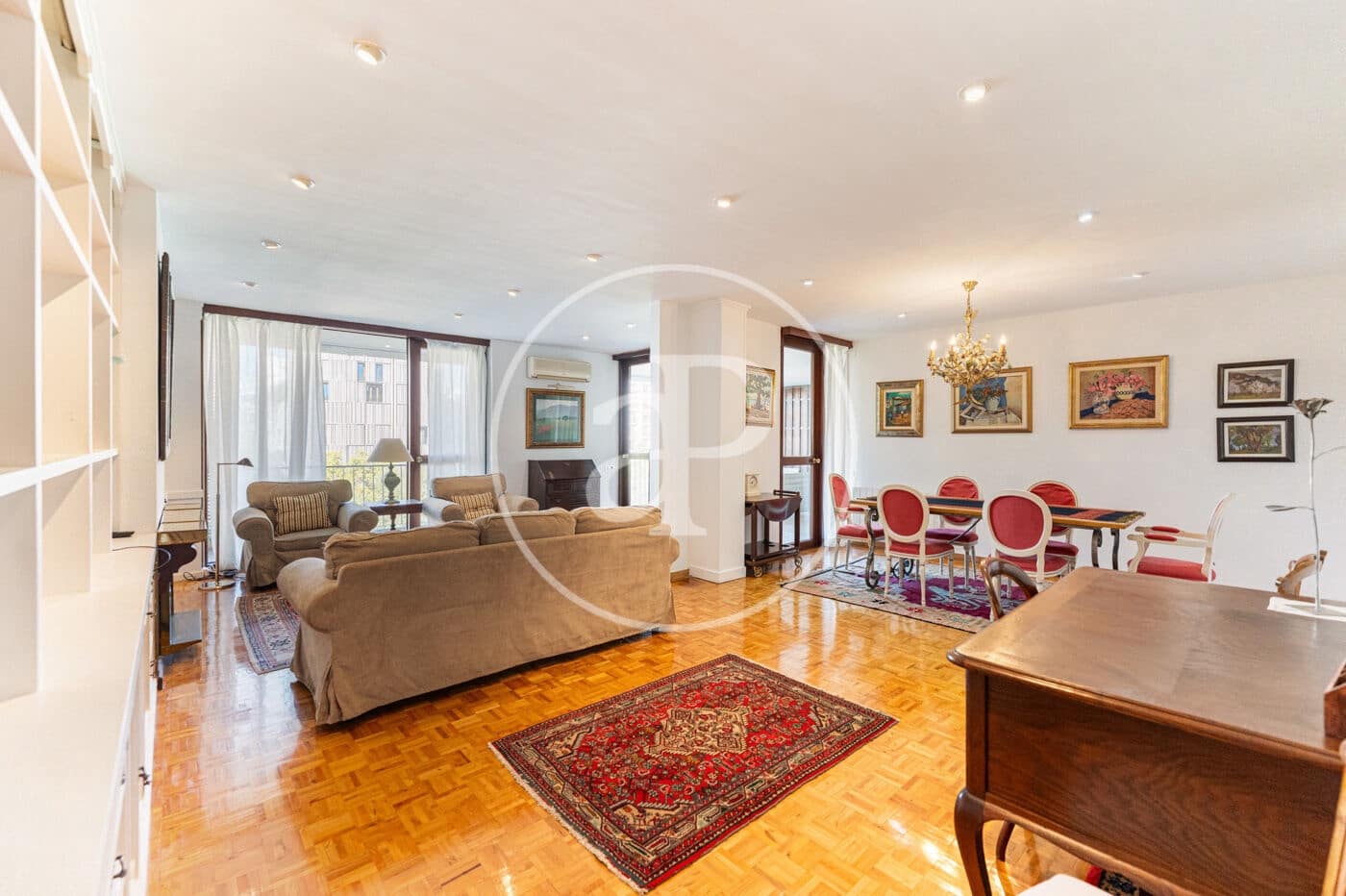 3 slaapkamer Appartement te huur in Palma de Mallorca met garage - € 3.200 (Ref: 9303548)