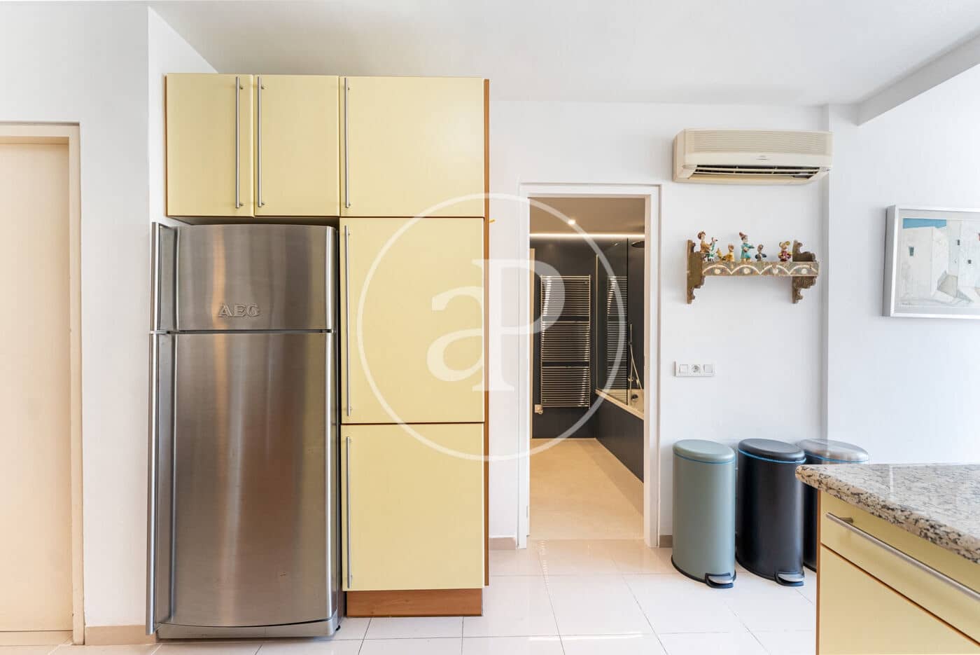 3 slaapkamer Appartement te huur in Palma de Mallorca met garage - € 3.200 (Ref: 9303548)