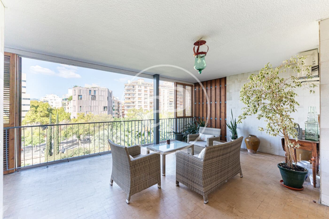 3 slaapkamer Appartement te huur in Palma de Mallorca met garage - € 3.200 (Ref: 9303548)