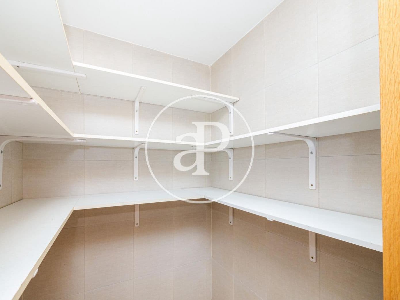 3 bedroom Apartment for rent in Sa Cabaneta / La Cabaneta - € 2,100 (Ref: 9334986)