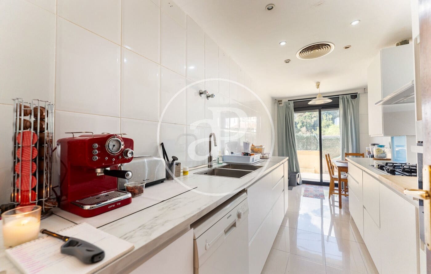 3 soveværelse Lejlighed til salg i Palma de Mallorca med swimmingpool - € 760.000 (Ref: 9372017)