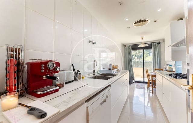 3 soveværelse Lejlighed til salg i Son Armadans, Palma de Mallorca med swimmingpool - € 760.000 (Ref: 9372017)