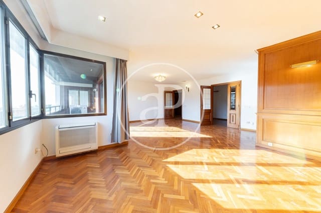 Appartement de 5 chambres à louer à El Camp d'en Serralta, Palma de Mallorca - 3 100 € (Ref: 9379037)