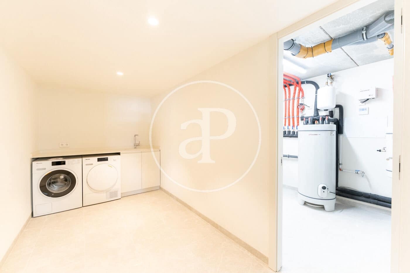 4 bedroom Villa for sale in Son Gual with pool - € 2,640,000 (Ref: 9396013)