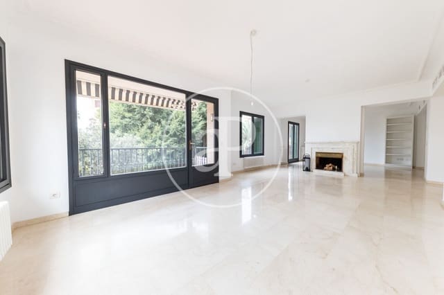 Appartement de 4 chambres à louer à La Seu, Palma de Mallorca - 3 600 € (Ref: 9406887)