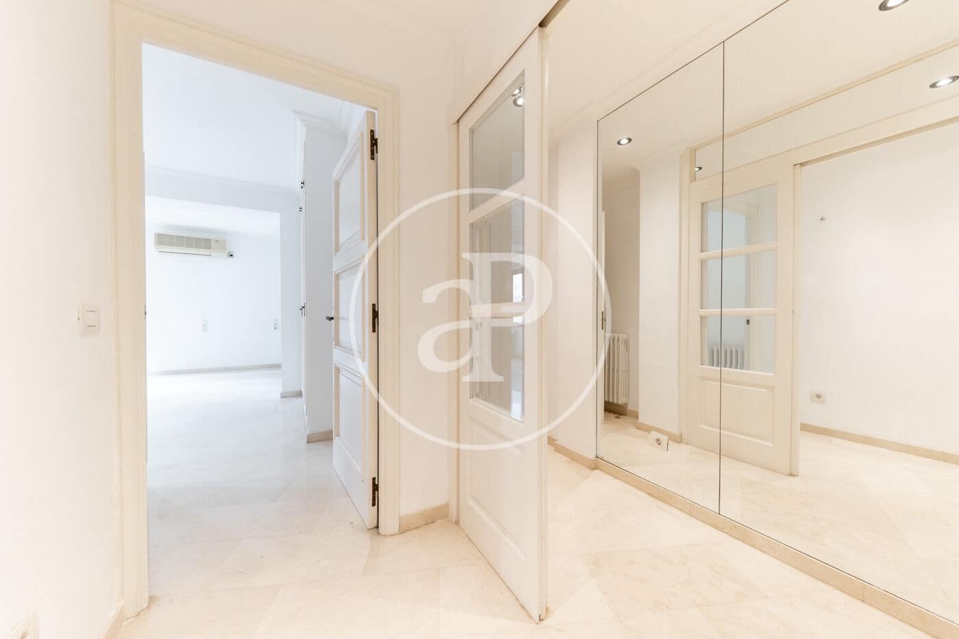 4 sovrum Lägenhet att hyra i Palma de Mallorca - 3 600 € (Ref: 9406887)