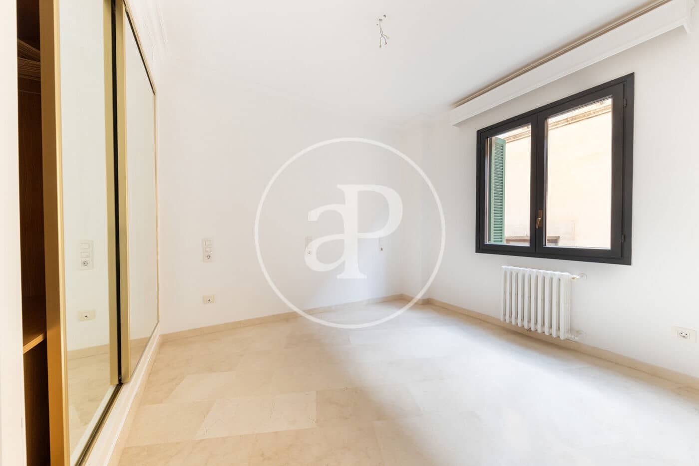 4 sovrum Lägenhet att hyra i Palma de Mallorca - 3 600 € (Ref: 9406887)