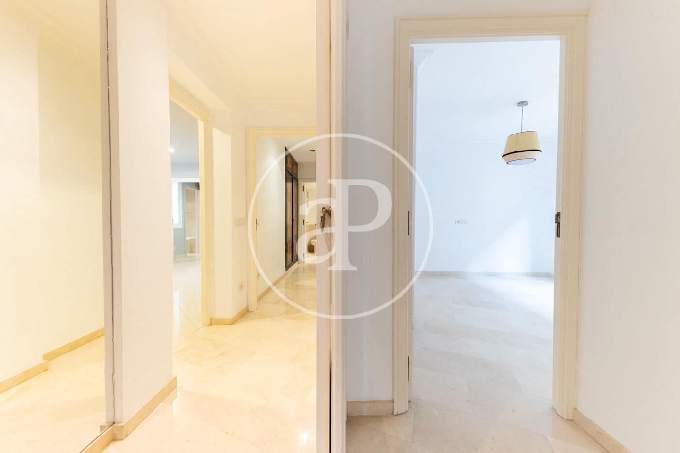 4 sovrum Lägenhet att hyra i Palma de Mallorca - 3 600 € (Ref: 9406887)