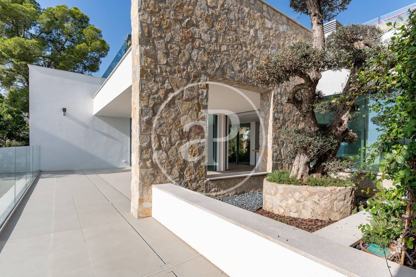 4 bedroom Villa for sale in Santa Ponsa with pool - € 4,250,000 (Ref: 9415953)