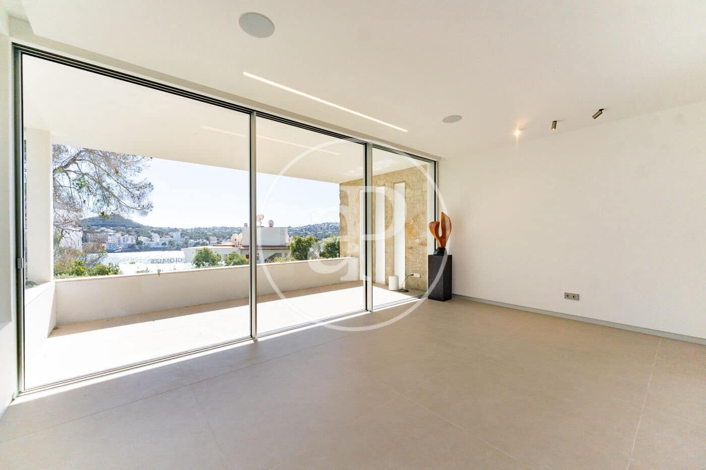 4 bedroom Villa for sale in Santa Ponsa with pool - € 4,250,000 (Ref: 9415953)