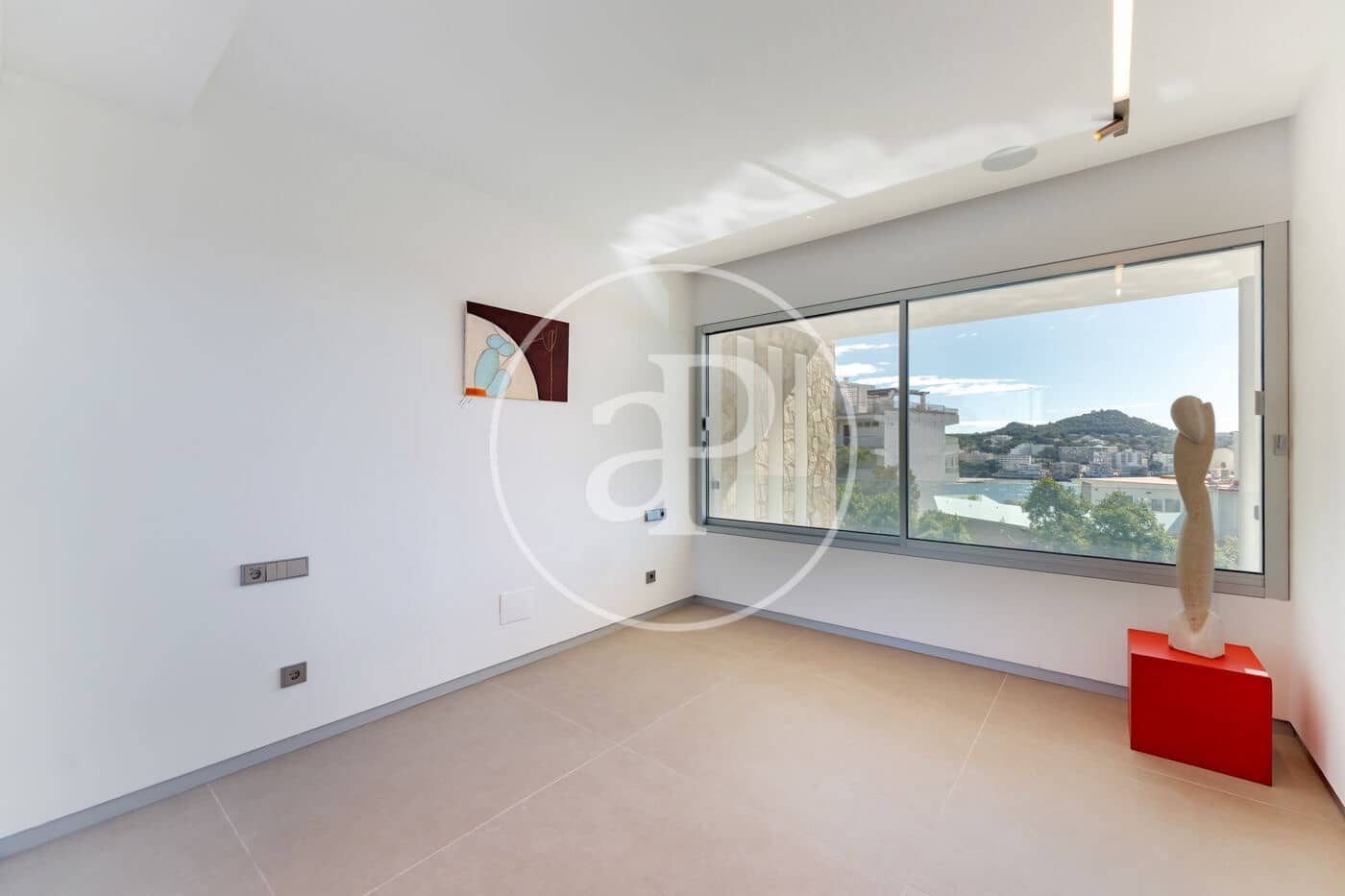 4 bedroom Villa for sale in Santa Ponsa with pool - € 4,250,000 (Ref: 9415953)