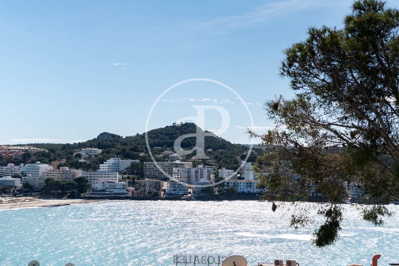 4 bedroom Villa for sale in Santa Ponsa with pool - € 4,250,000 (Ref: 9415953)