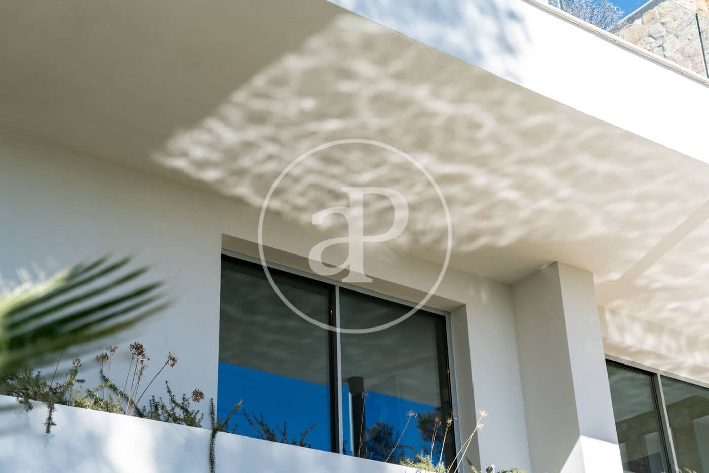 4 bedroom Villa for sale in Santa Ponsa with pool - € 4,250,000 (Ref: 9415953)