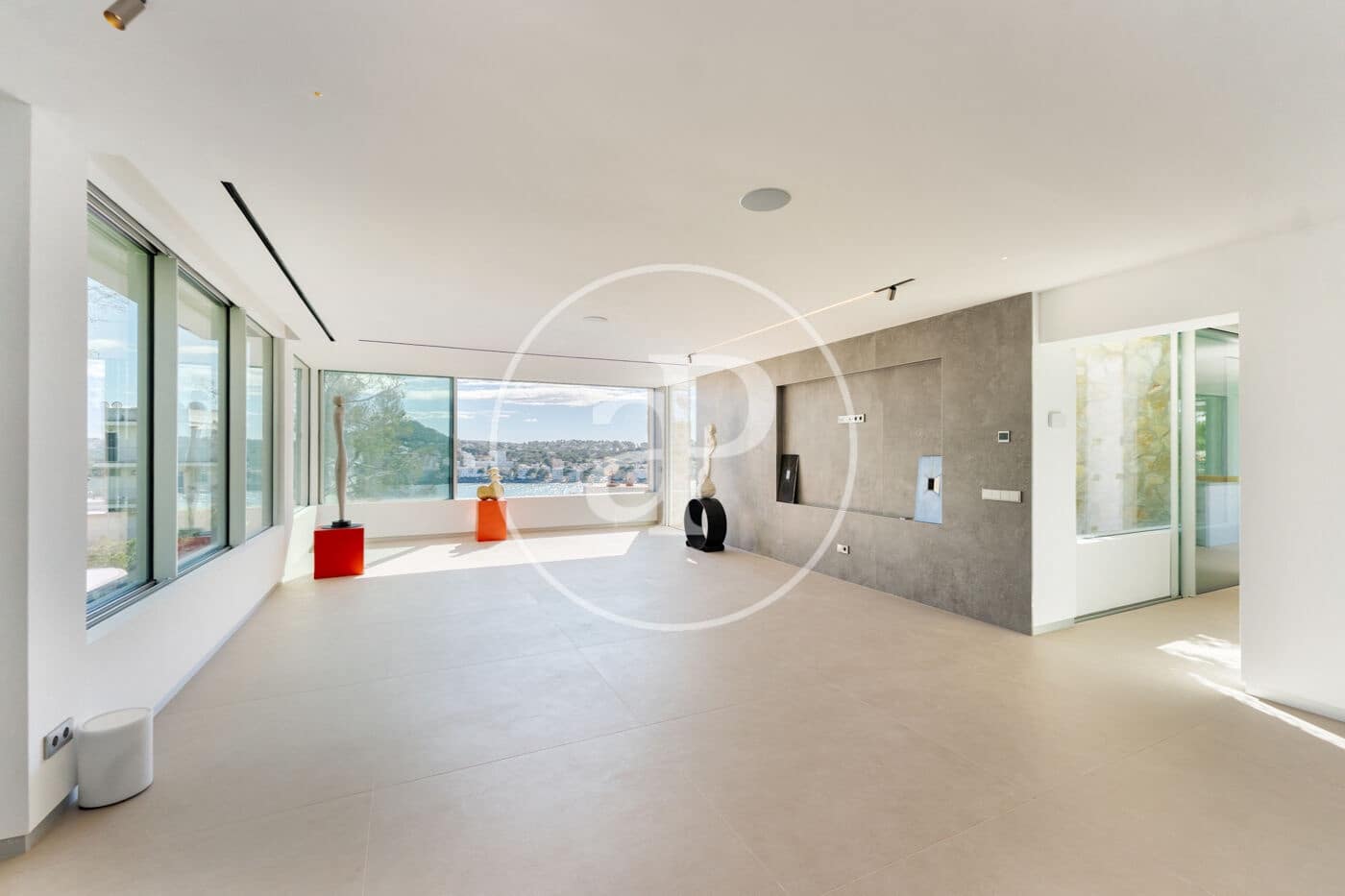 4 bedroom Villa for sale in Santa Ponsa with pool - € 4,250,000 (Ref: 9415953)