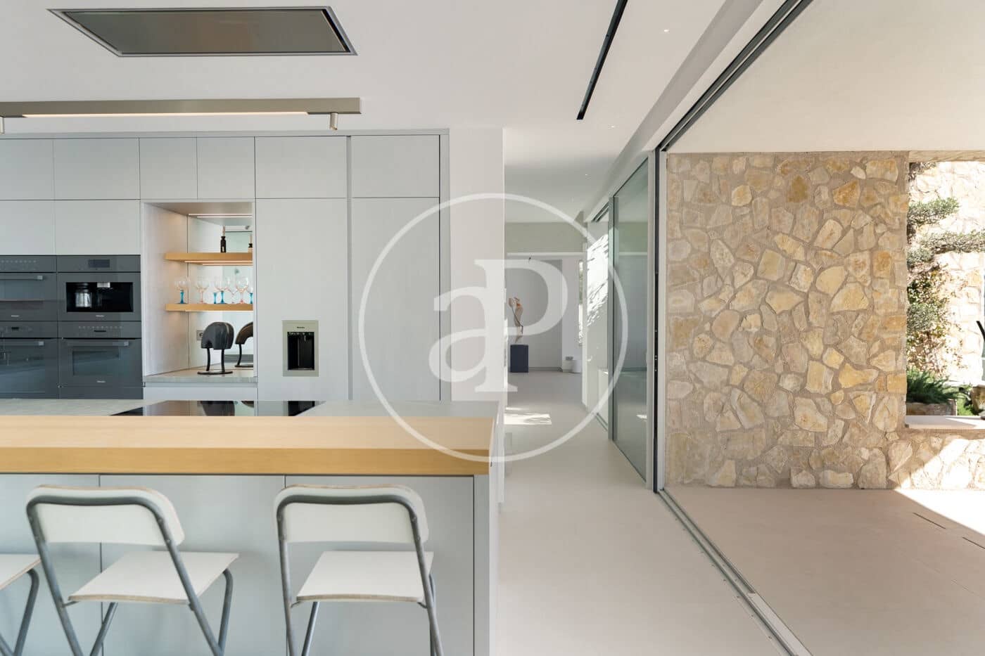 4 bedroom Villa for sale in Santa Ponsa with pool - € 4,250,000 (Ref: 9415953)