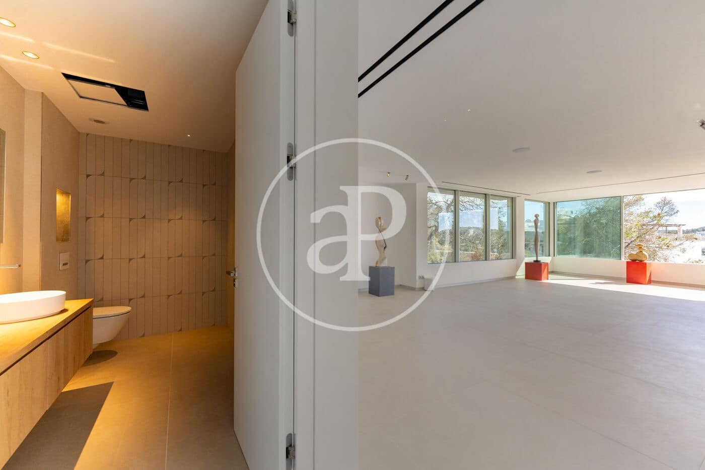 4 bedroom Villa for sale in Santa Ponsa with pool - € 4,250,000 (Ref: 9415953)