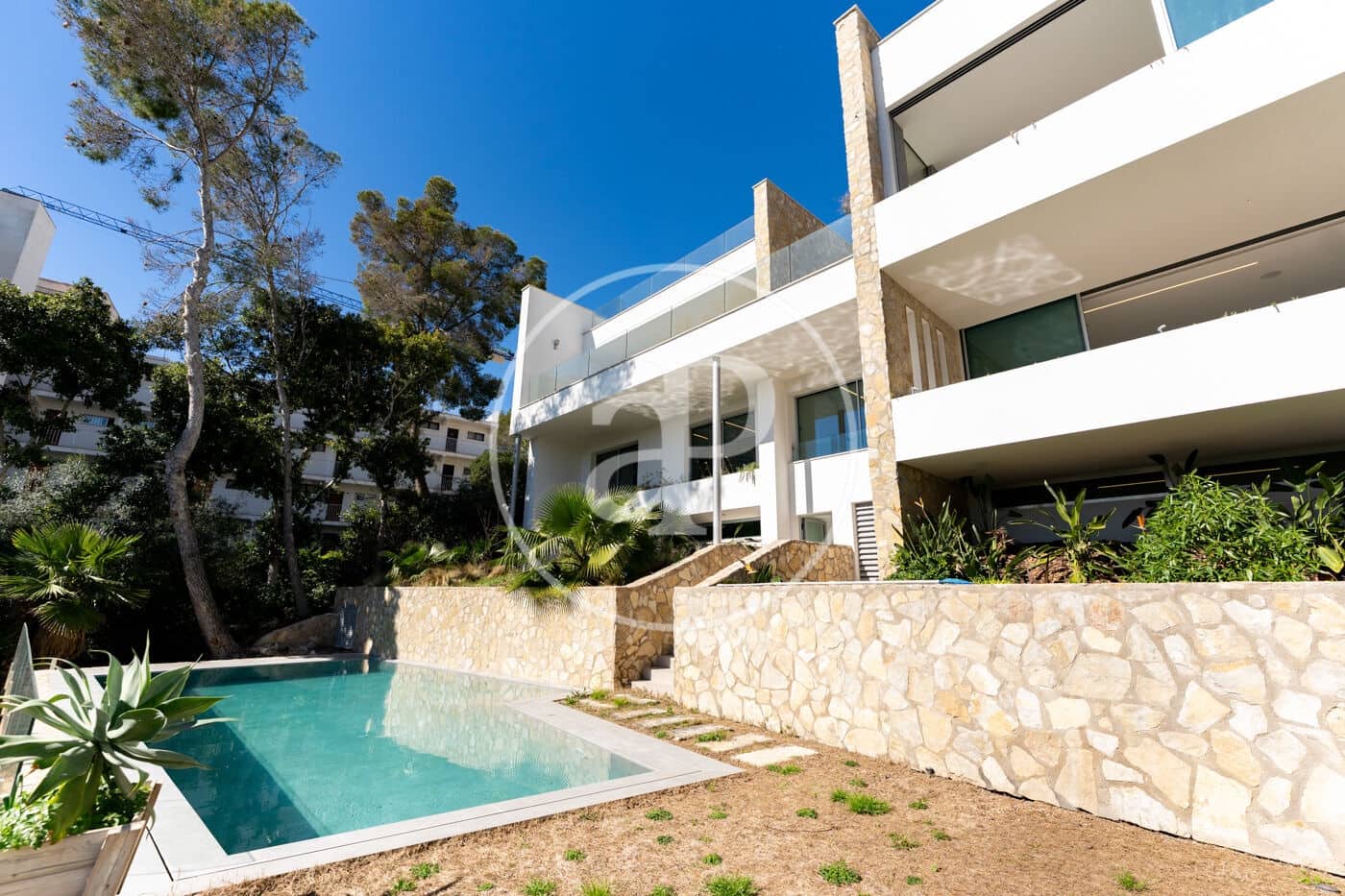 4 bedroom Villa for sale in Santa Ponsa with pool - € 4,250,000 (Ref: 9415953)