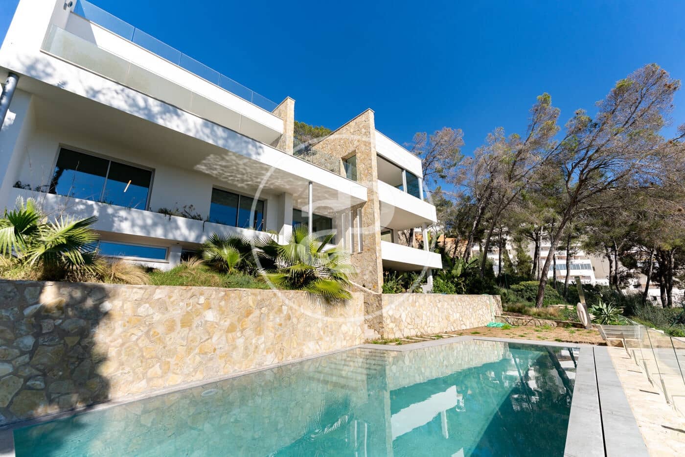4 bedroom Villa for sale in Santa Ponsa with pool - € 4,250,000 (Ref: 9415953)