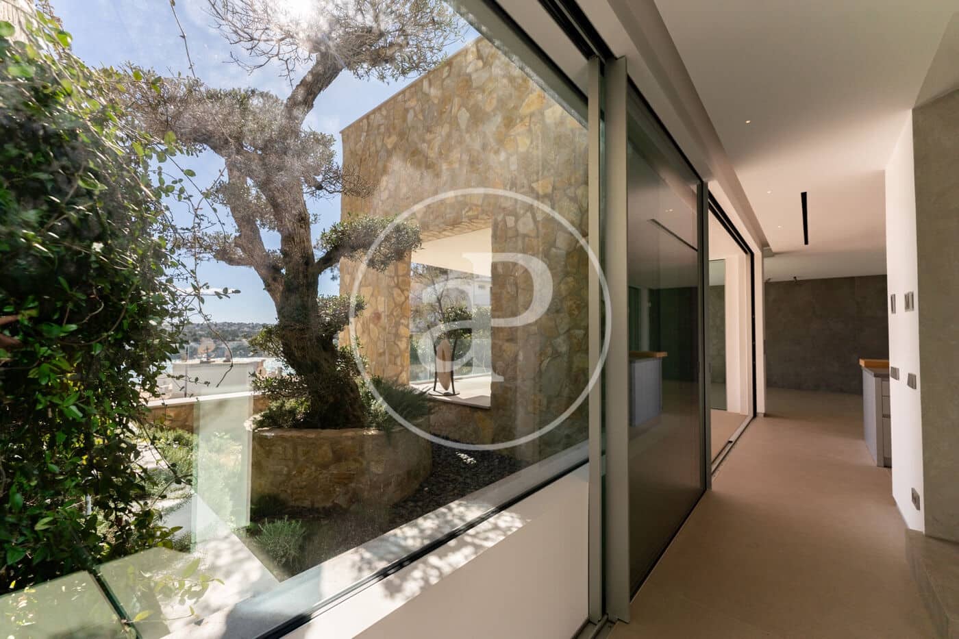 4 bedroom Villa for sale in Santa Ponsa with pool - € 4,250,000 (Ref: 9415953)