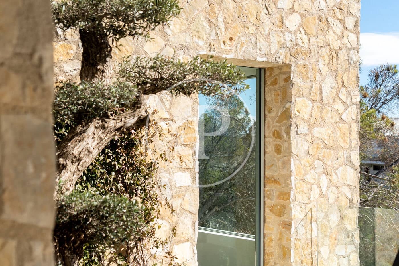 4 bedroom Villa for sale in Santa Ponsa with pool - € 4,250,000 (Ref: 9415953)