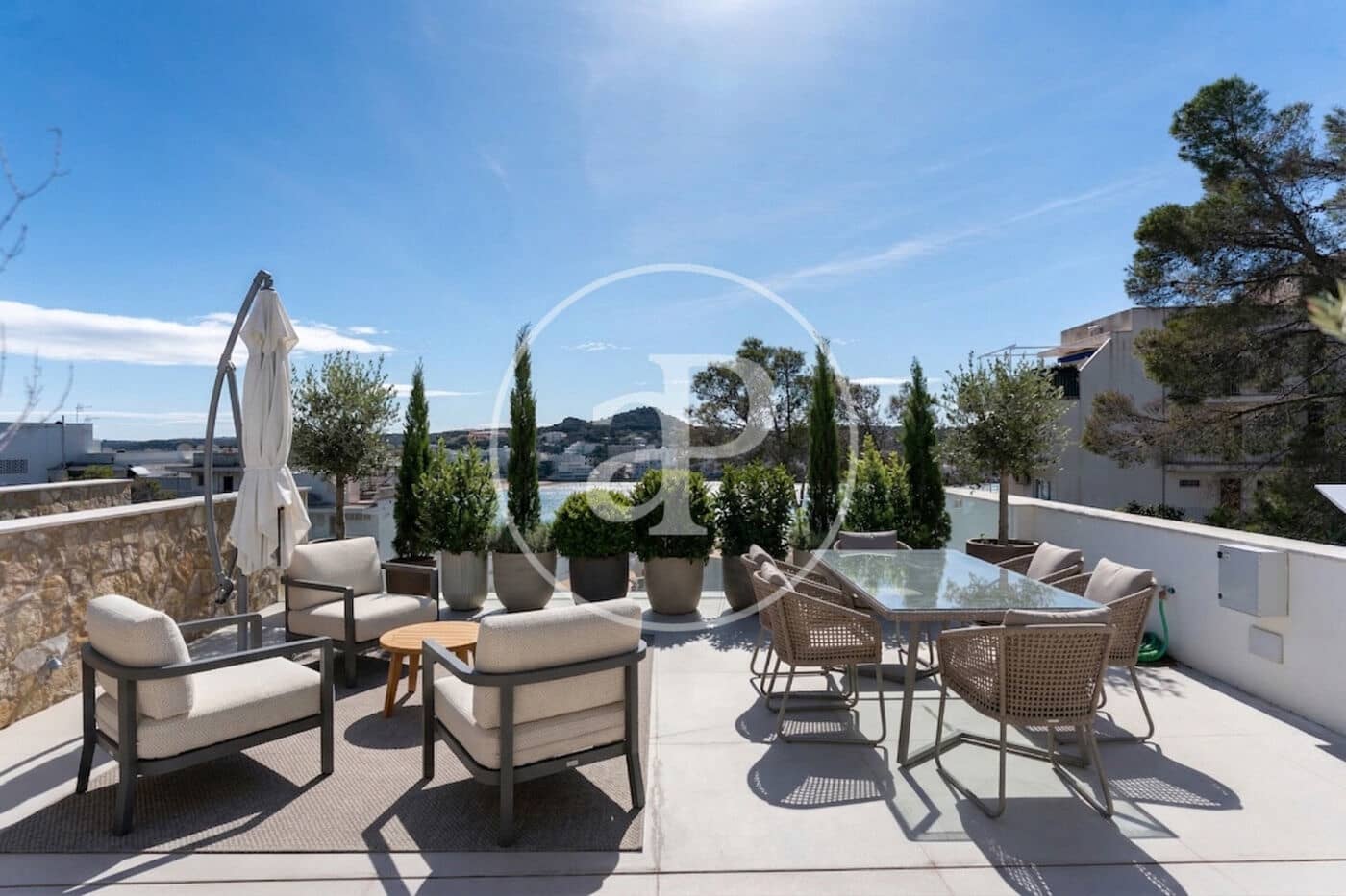 4 bedroom Villa for sale in Santa Ponsa with pool - € 3,990,000 (Ref: 9415953)