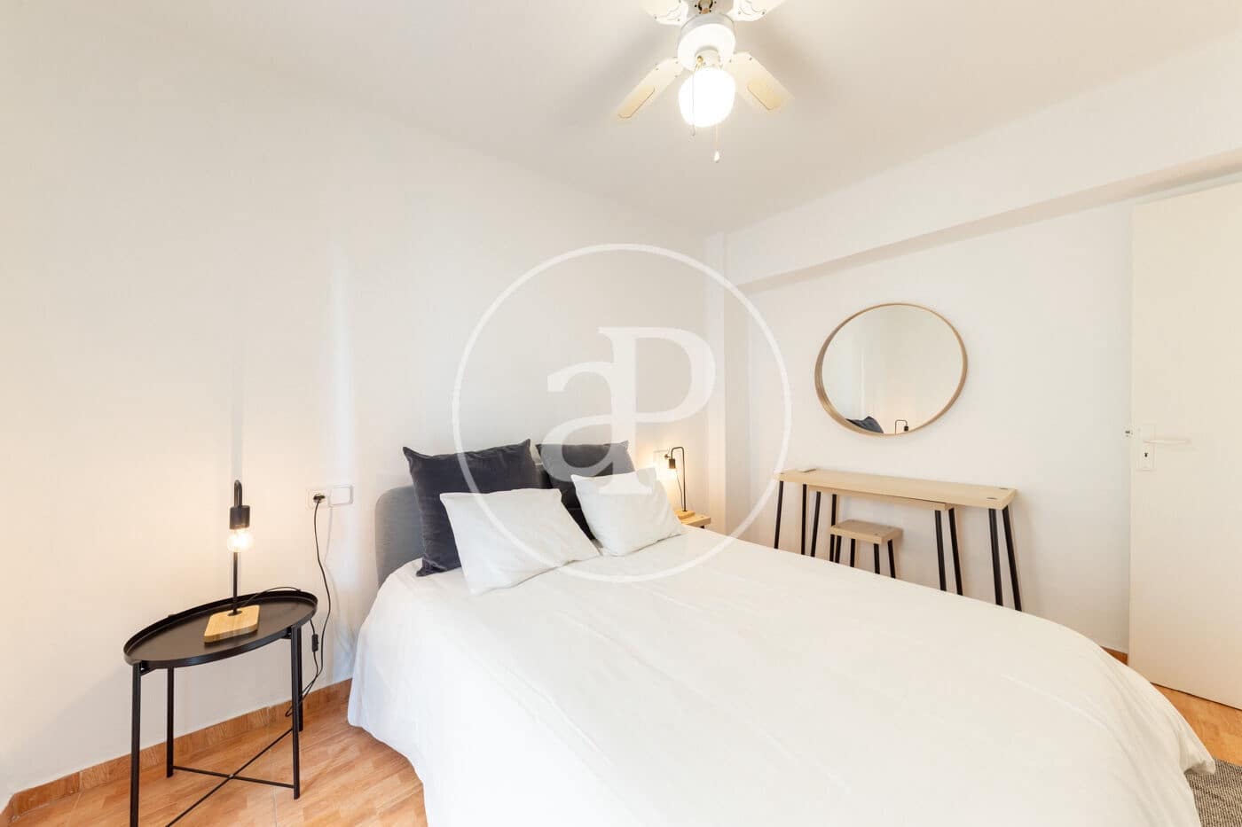 2 bedroom Apartment for rent in Es Forti - € 1,600 (Ref: 9431085)