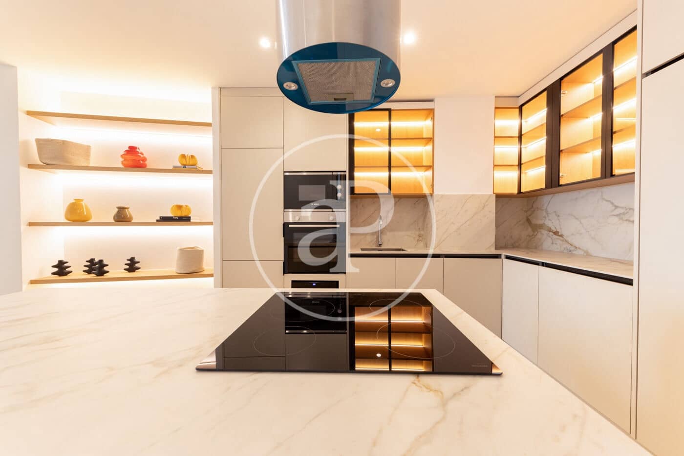 2 bedroom Apartment for sale in Palma de Mallorca - € 730,000 (Ref: 9433438)