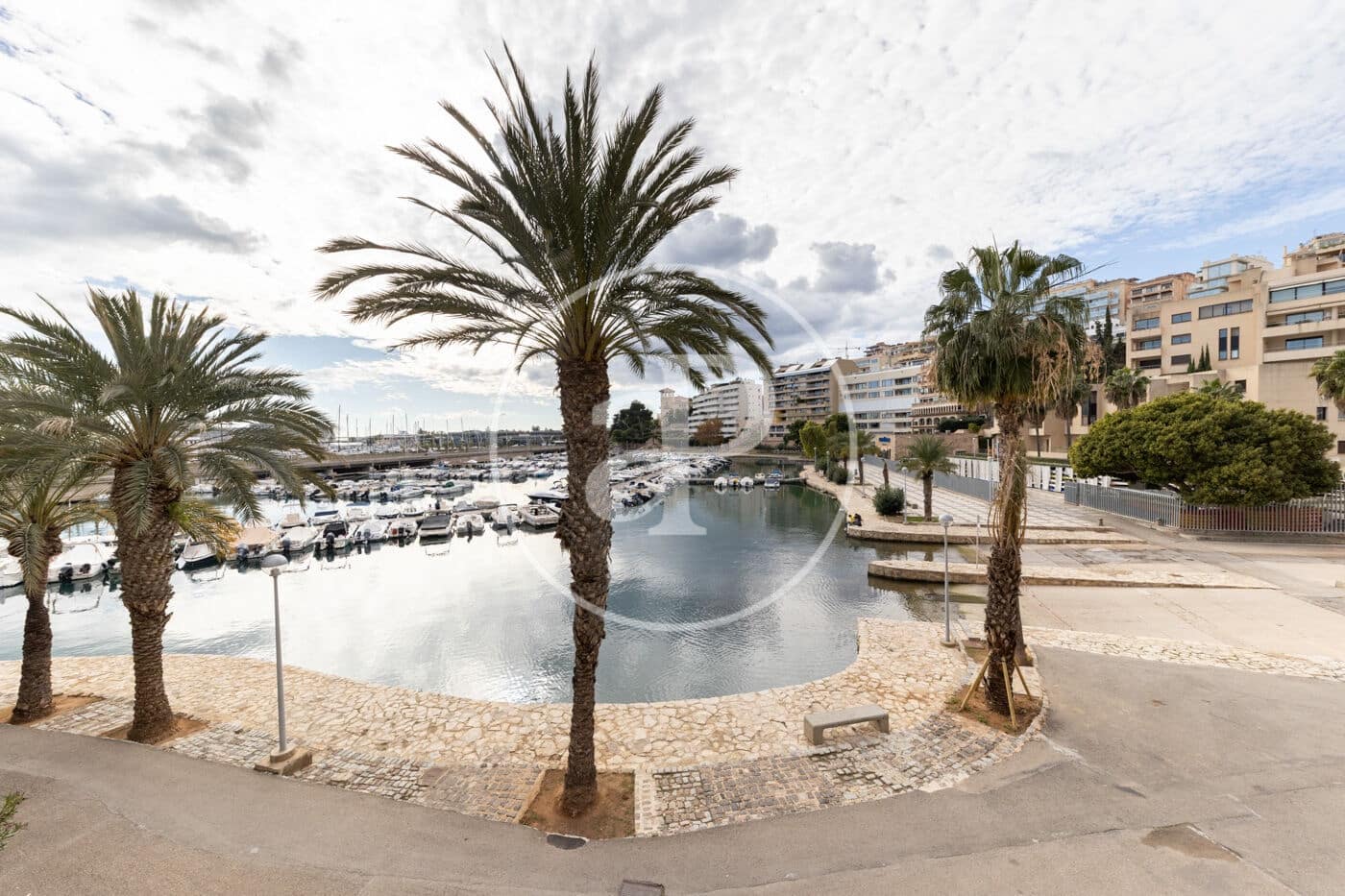 2 bedroom Apartment for sale in Palma de Mallorca - € 730,000 (Ref: 9433438)