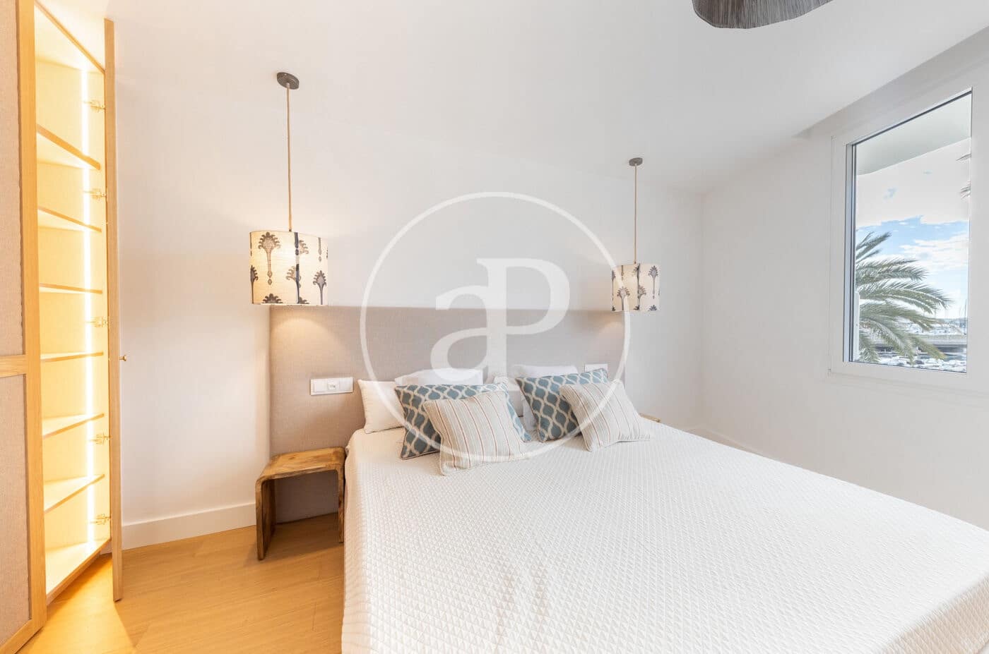 2 bedroom Apartment for sale in Palma de Mallorca - € 730,000 (Ref: 9433438)