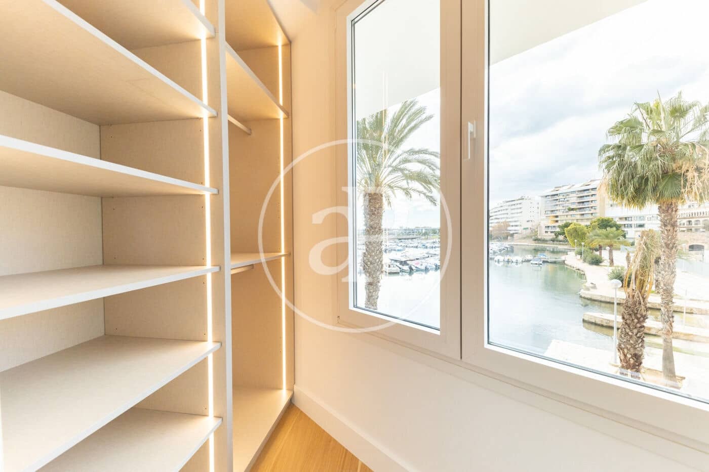 2 bedroom Apartment for sale in Palma de Mallorca - € 730,000 (Ref: 9433438)