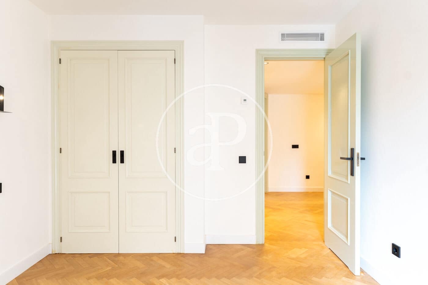 3 soverom Leilighet til leie i Palma de Mallorca med svømmebasseng - € 4 500 (Ref: 9437123)