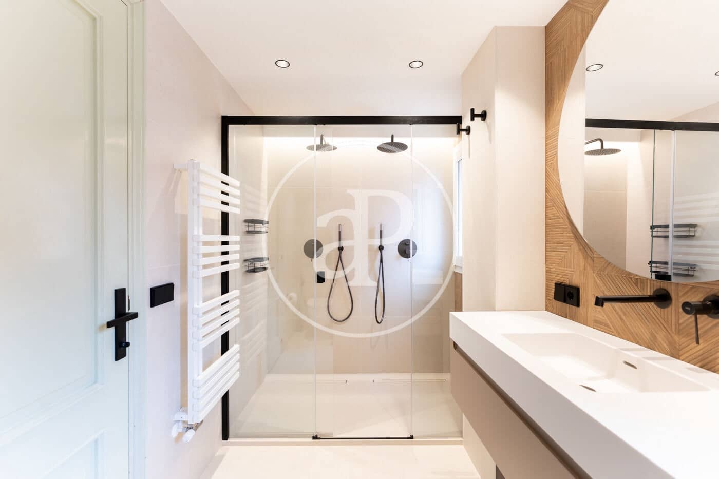 3 soverom Leilighet til leie i Palma de Mallorca med svømmebasseng - € 4 500 (Ref: 9437123)