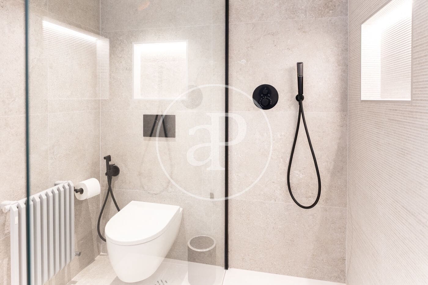 3 soverom Leilighet til leie i Palma de Mallorca med svømmebasseng - € 4 500 (Ref: 9437123)