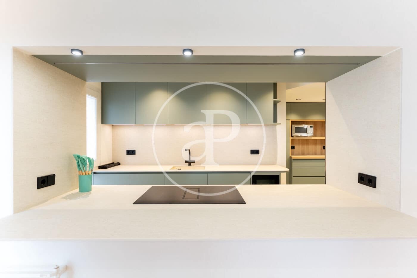 3 soverom Leilighet til leie i Palma de Mallorca med svømmebasseng - € 4 500 (Ref: 9437123)