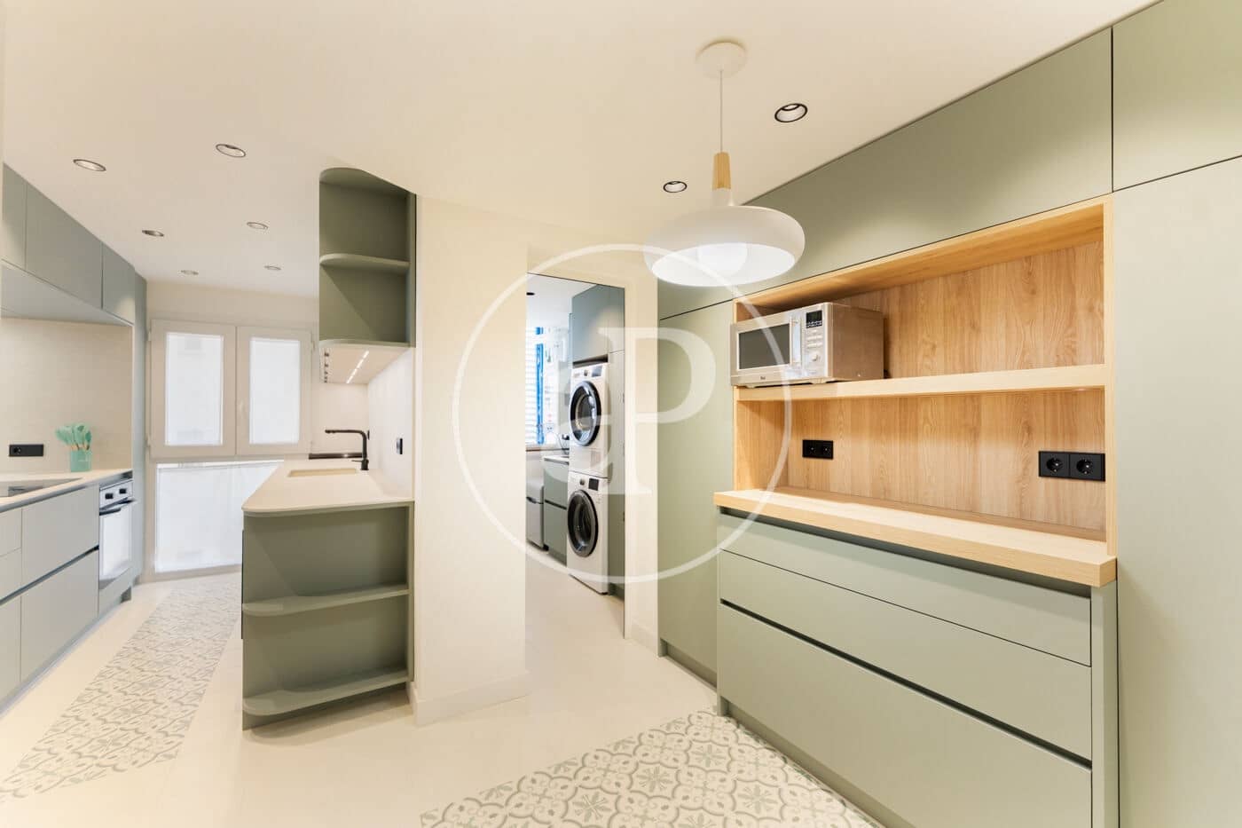 3 soverom Leilighet til leie i Palma de Mallorca med svømmebasseng - € 4 500 (Ref: 9437123)