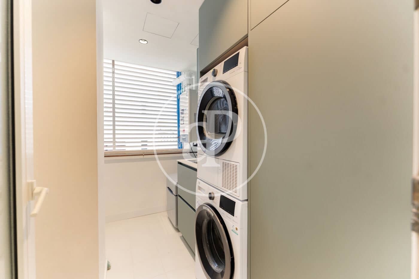 3 soverom Leilighet til leie i Palma de Mallorca med svømmebasseng - € 4 500 (Ref: 9437123)