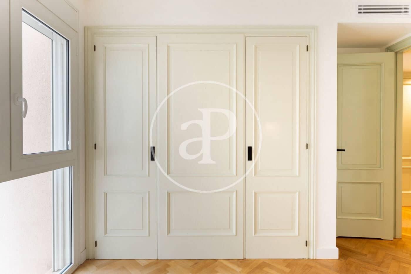 3 soverom Leilighet til leie i Palma de Mallorca med svømmebasseng - € 4 500 (Ref: 9437123)