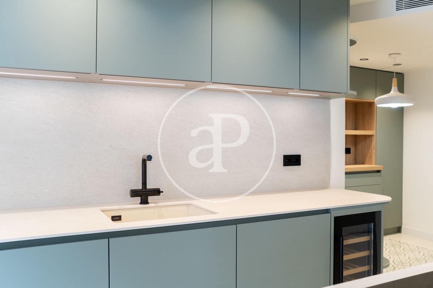 3 soverom Leilighet til leie i Palma de Mallorca med svømmebasseng - € 4 500 (Ref: 9437123)