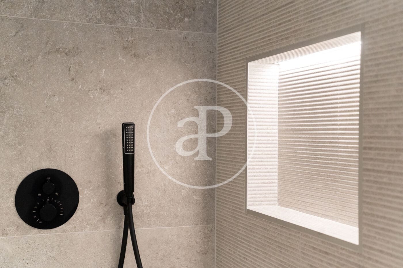 3 soverom Leilighet til leie i Palma de Mallorca med svømmebasseng - € 4 500 (Ref: 9437123)