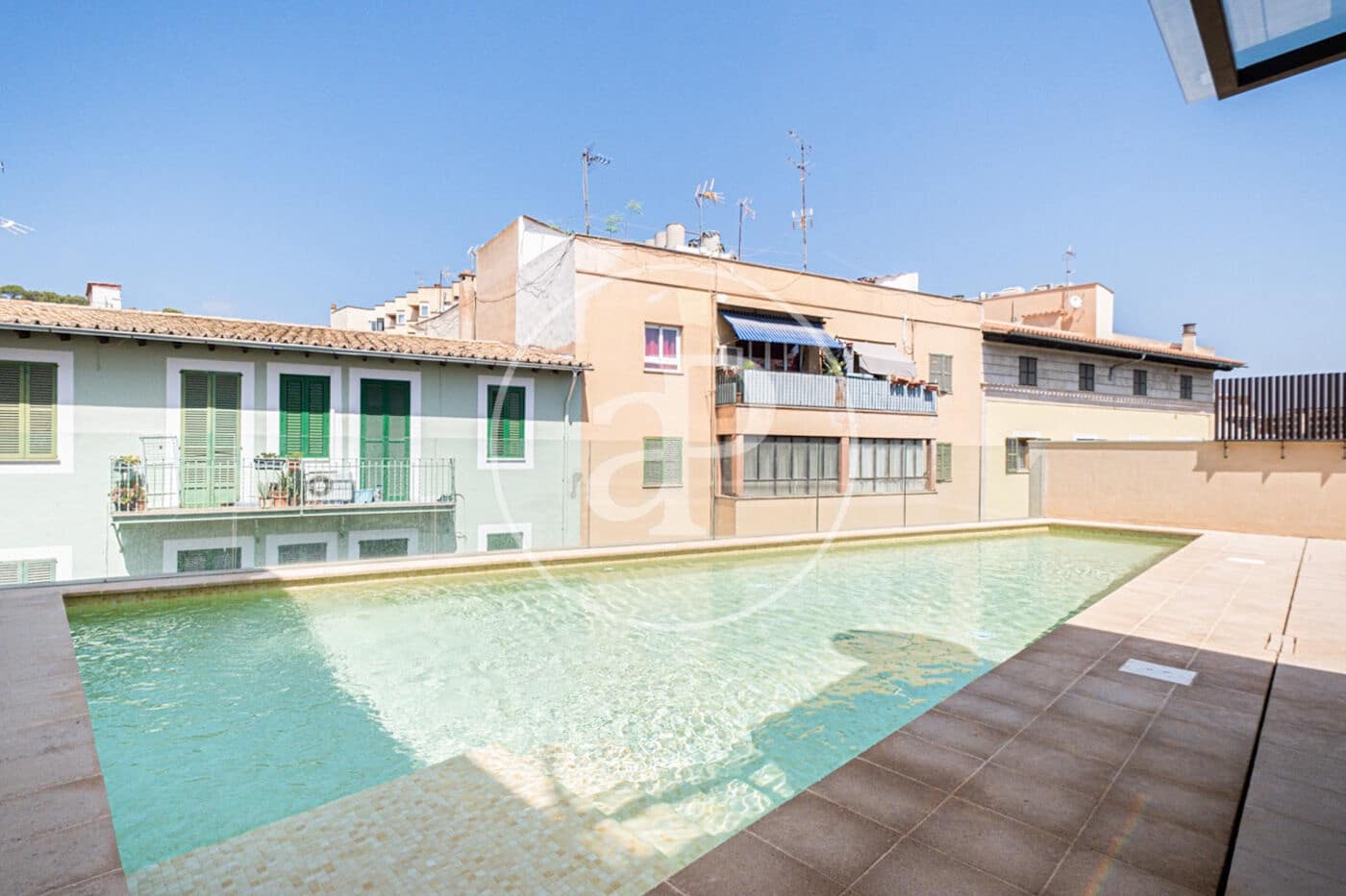 1 soverom Leilighet til leie i Palma de Mallorca med svømmebasseng - € 1 600 (Ref: 9437124)