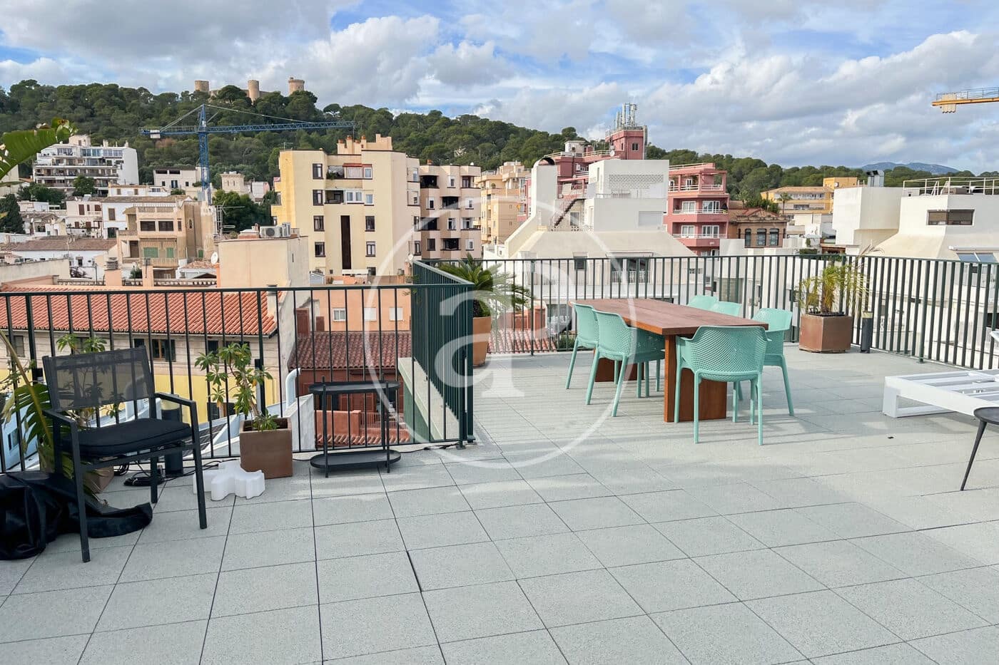 1 soverom Leilighet til leie i Palma de Mallorca med svømmebasseng - € 1 600 (Ref: 9437124)