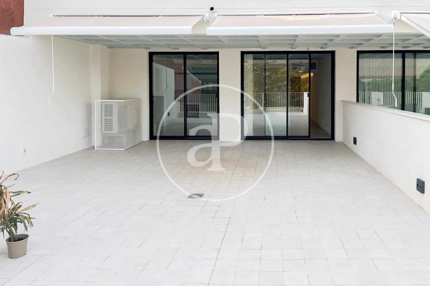 2 bedroom Apartment for rent in Palma de Mallorca - € 2,700 (Ref: 9437125)