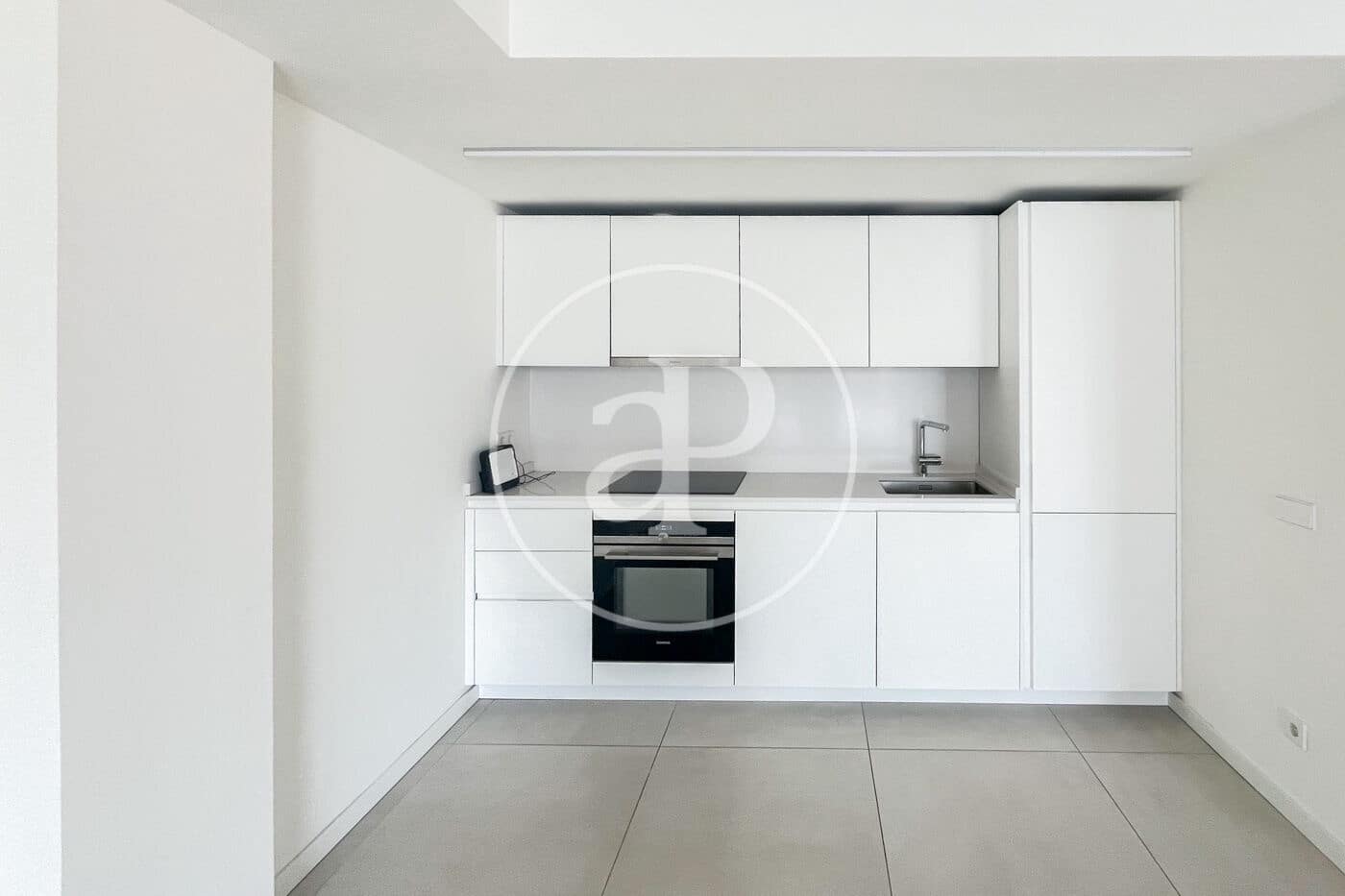 2 bedroom Apartment for rent in Palma de Mallorca - € 2,700 (Ref: 9437125)