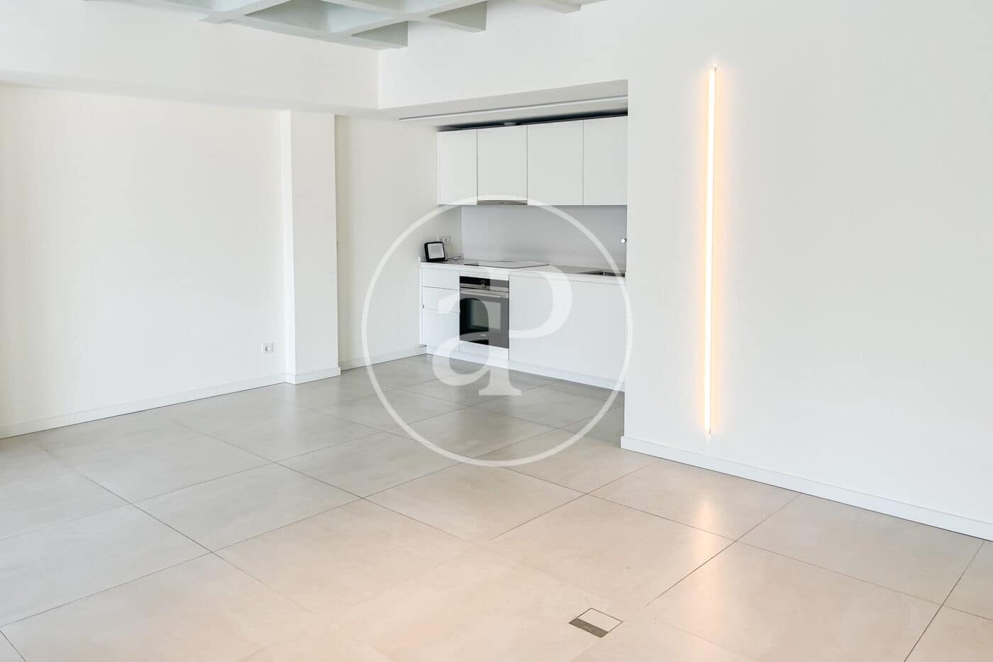 2 bedroom Apartment for rent in Palma de Mallorca - € 2,700 (Ref: 9437125)