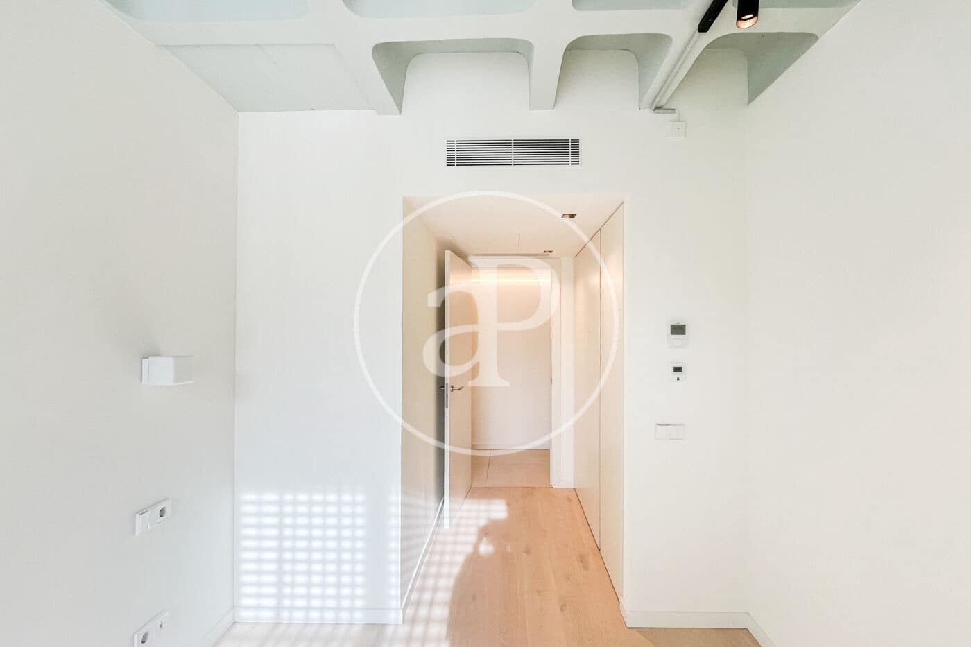 2 bedroom Apartment for rent in Palma de Mallorca - € 2,700 (Ref: 9437125)