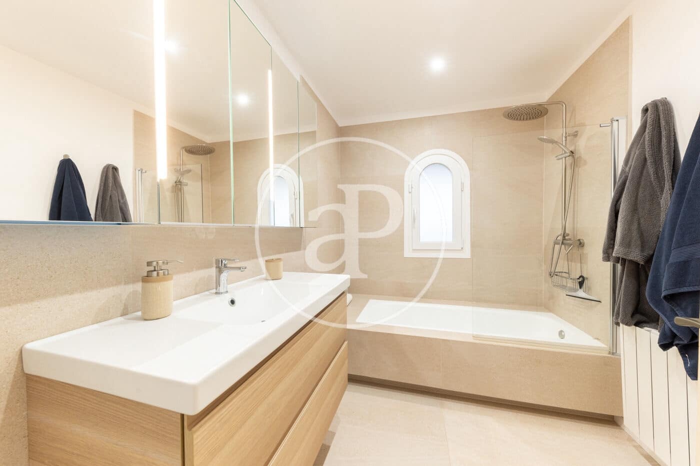 5 sypialnia Apartament do wynajęcia w Palma de Mallorca - 3 900 € (Ref: 9452142)